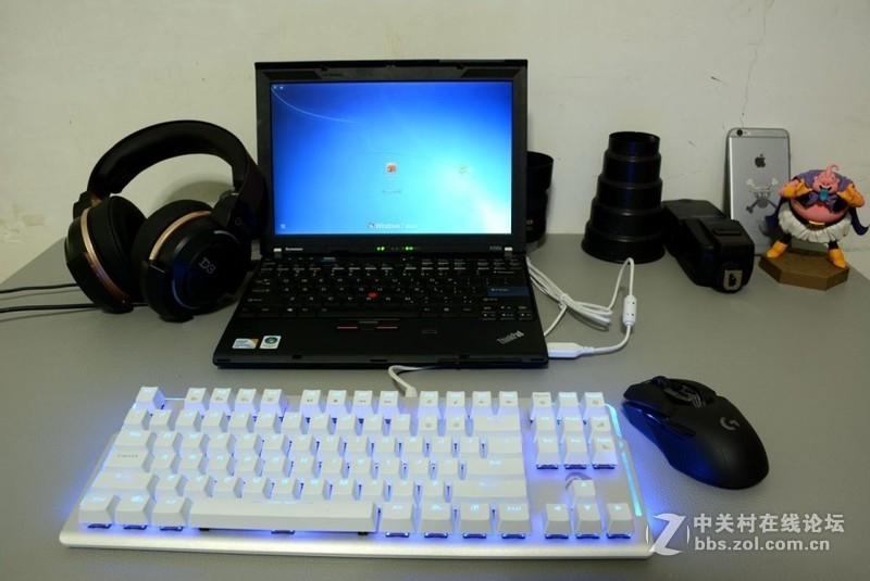 古董笔记本配小鲜肉键盘，怀旧ThinkPad与潮流达尔优的结合体！