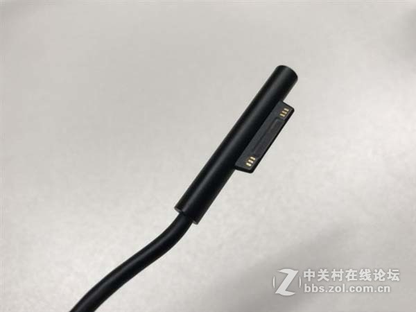 微软对USB-C死活不感冒：不信看看这个...