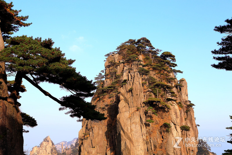 上黄山时缆车上拍到猴子观月新景。