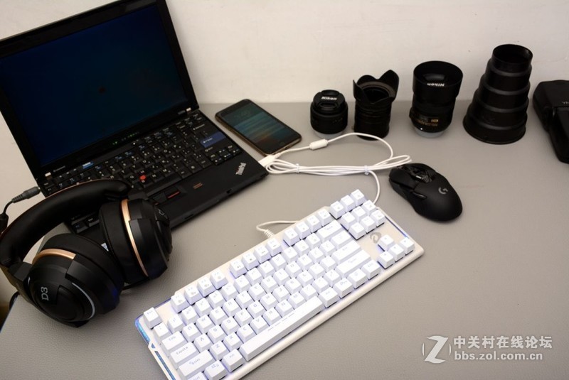 古董笔记本配小鲜肉键盘，怀旧ThinkPad与潮流达尔优的结合体！