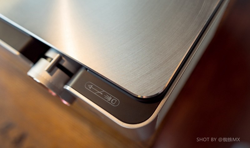 宜家宜商的好选择，坚果3500流明智能投影L6_H上手