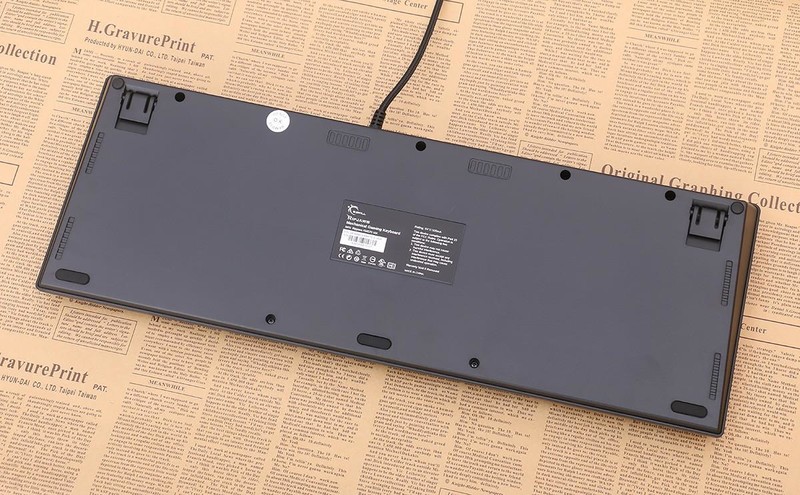 回归纯粹与简约，芝奇 KM570 MX 红轴机械键盘上手玩！