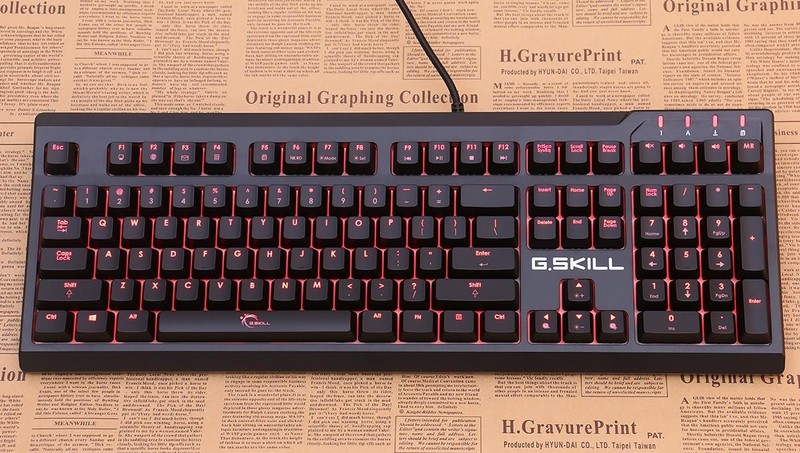 回归纯粹与简约，芝奇 KM570 MX 红轴机械键盘上手玩！