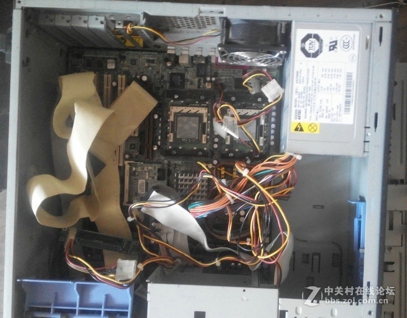 北京出2台老 IBM工作站