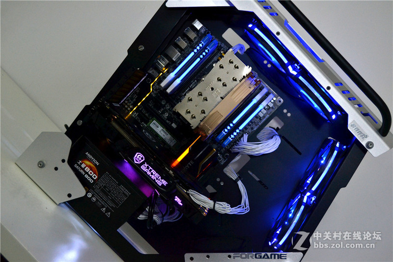 （新机开罗）首发    雪地摩托 图秀~~~