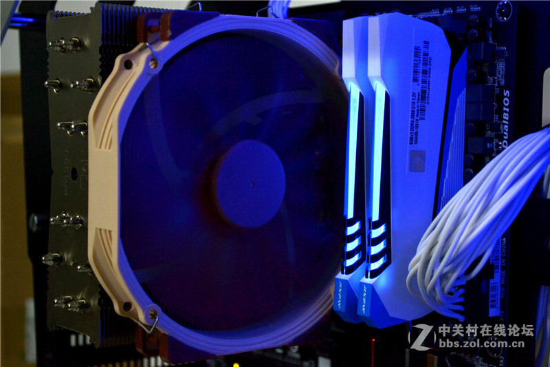 （新机开罗）首发    雪地摩托 图秀~~~