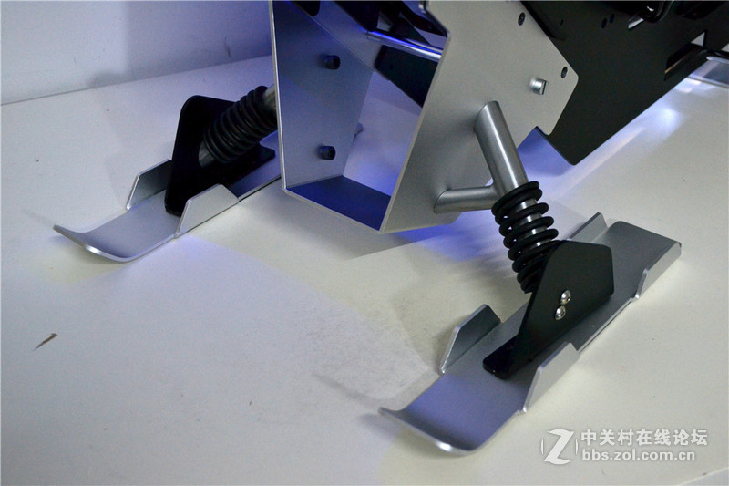 （新机开罗）首发    雪地摩托 图秀~~~