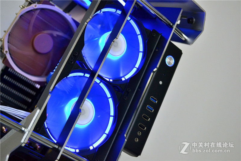 （新机开罗）首发    雪地摩托 图秀~~~