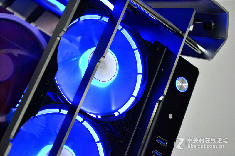 （新机开罗）首发    雪地摩托 图秀~~~