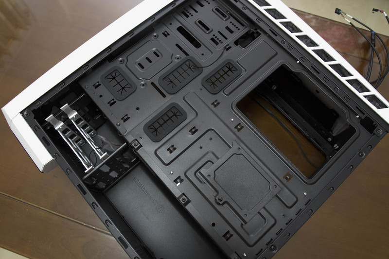 入手TT和谐号，I5 4670K+公版RX480玩转屁股先锋