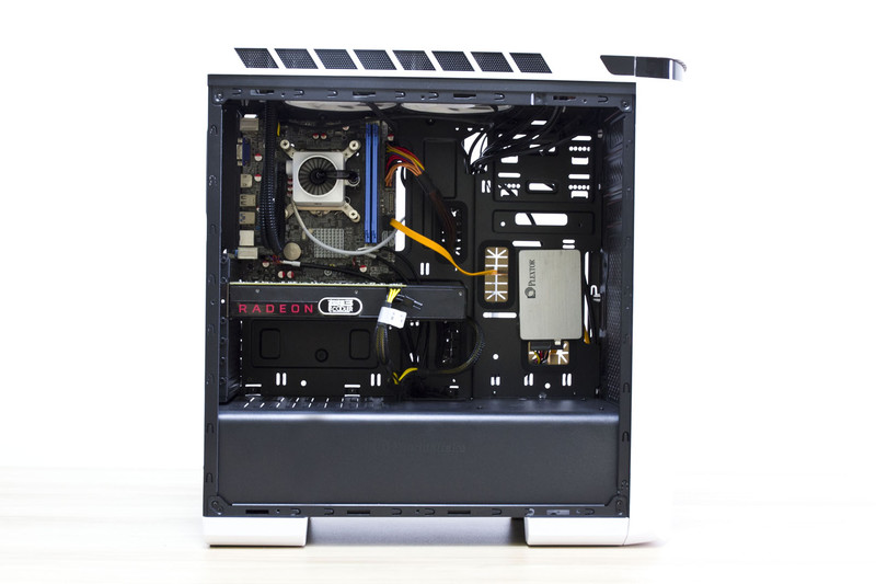 入手TT和谐号，I5 4670K+公版RX480玩转屁股先锋