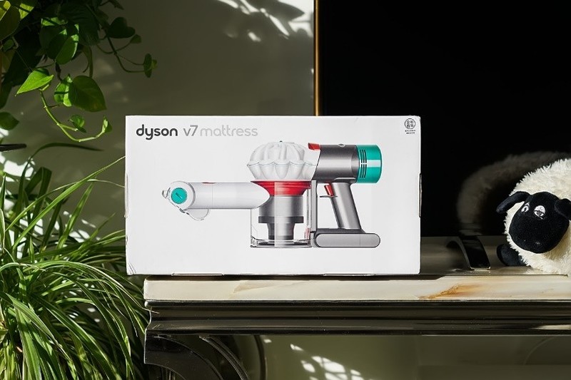 螨虫与妹子谁是最后赢家？戴森除螨仪手持吸尘器果断给出答案