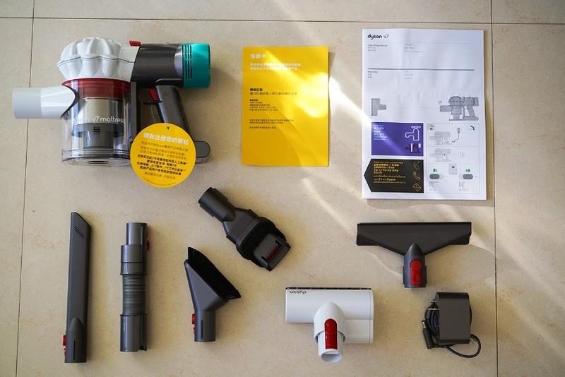 螨虫与妹子谁是最后赢家？戴森除螨仪手持吸尘器果断给出答案