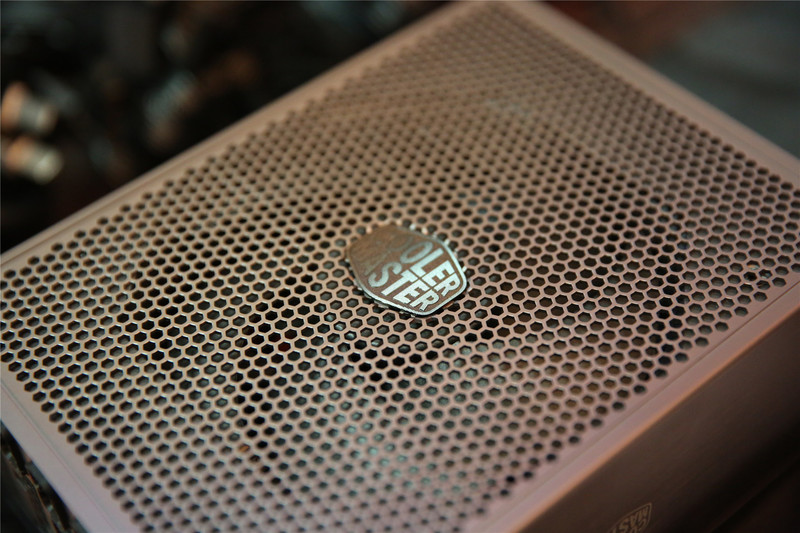 NV哥酷冷至尊旗舰电源MasterWatt Maker 1200体验