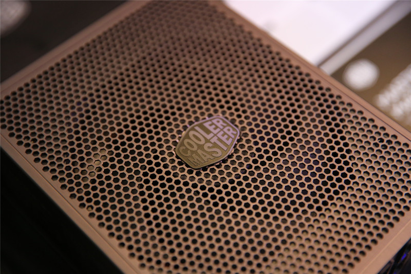 NV哥酷冷至尊旗舰电源MasterWatt Maker 1200体验