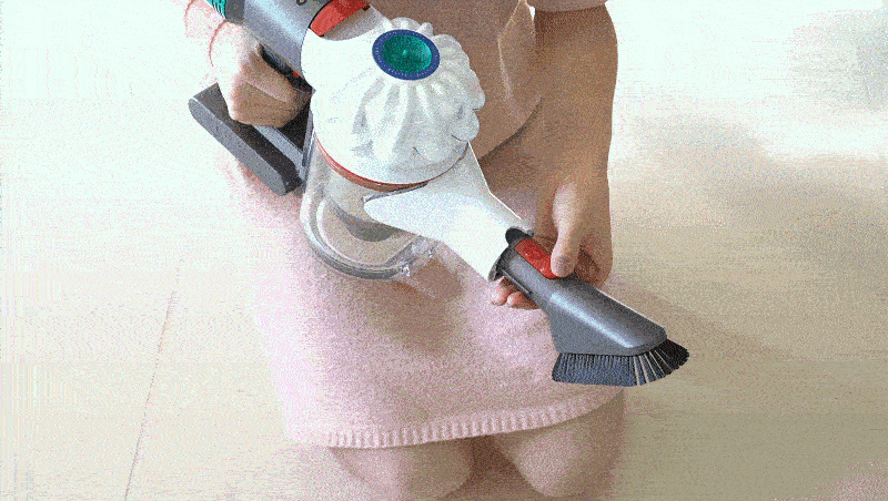 螨虫与妹子谁是最后赢家？戴森除螨仪手持吸尘器果断给出答案