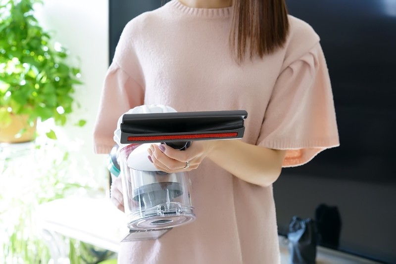 螨虫与妹子谁是最后赢家？戴森除螨仪手持吸尘器果断给出答案