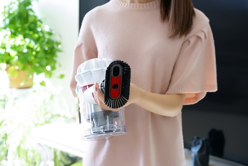 螨虫与妹子谁是最后赢家？戴森除螨仪手持吸尘器果断给出答案