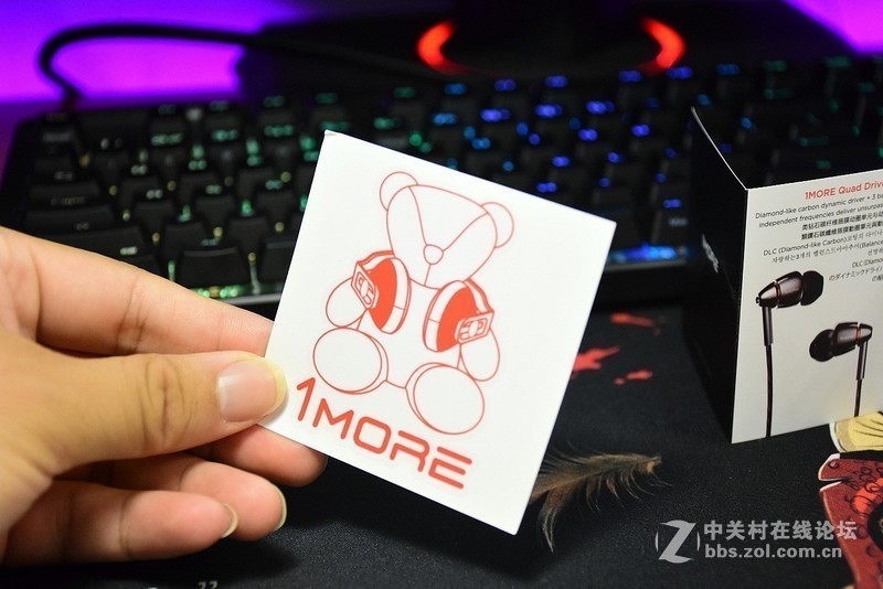 做一个无牵无挂的电竞人——1MORE 万魔 Spearhead VR 蓝牙电竞耳机开箱简评