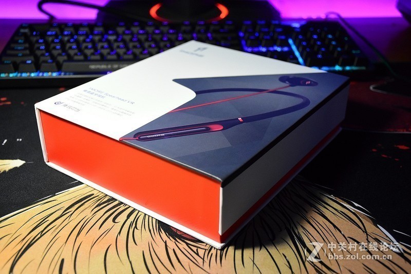 做一个无牵无挂的电竞人——1MORE 万魔 Spearhead VR 蓝牙电竞耳机开箱简评