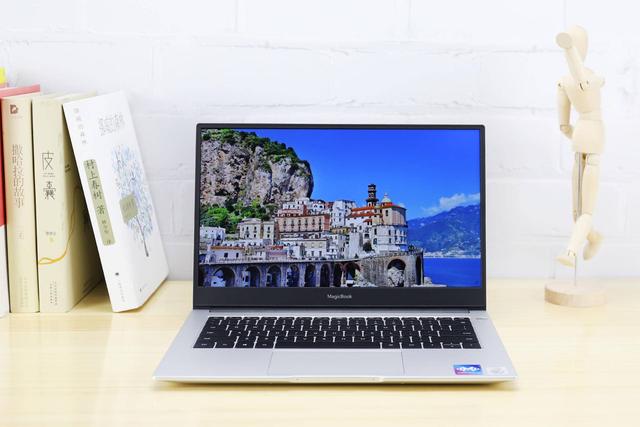 荣耀MagicBook 14体验：再升级！更薄、更强、更长