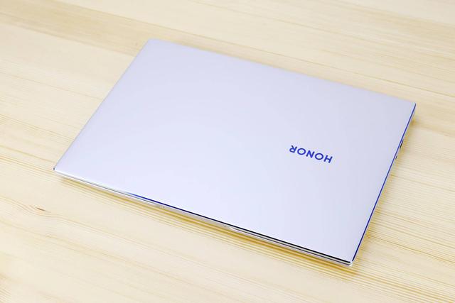 荣耀MagicBook 14体验：再升级！更薄、更强、更长