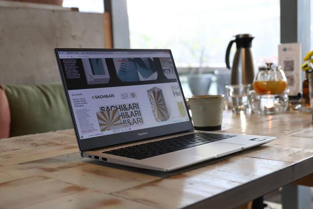 荣耀MagicBook 14体验：再升级！更薄、更强、更长