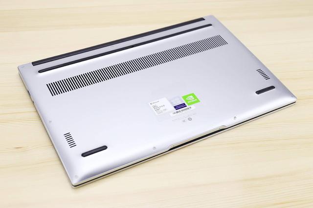 荣耀MagicBook 14体验：再升级！更薄、更强、更长