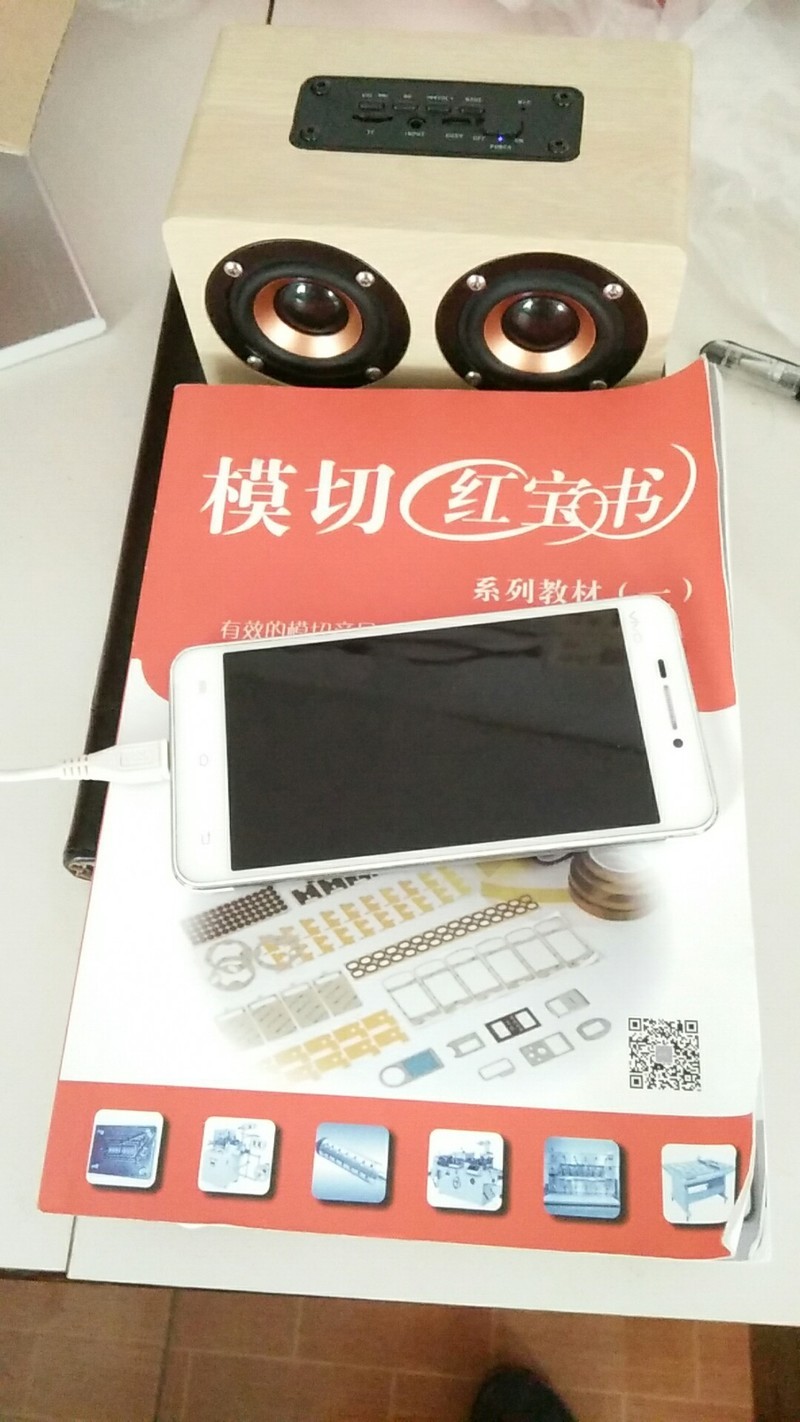 X3和X6音质对比感X3更胜一筹！貌似老版旗舰机比新版的质量更优一些！