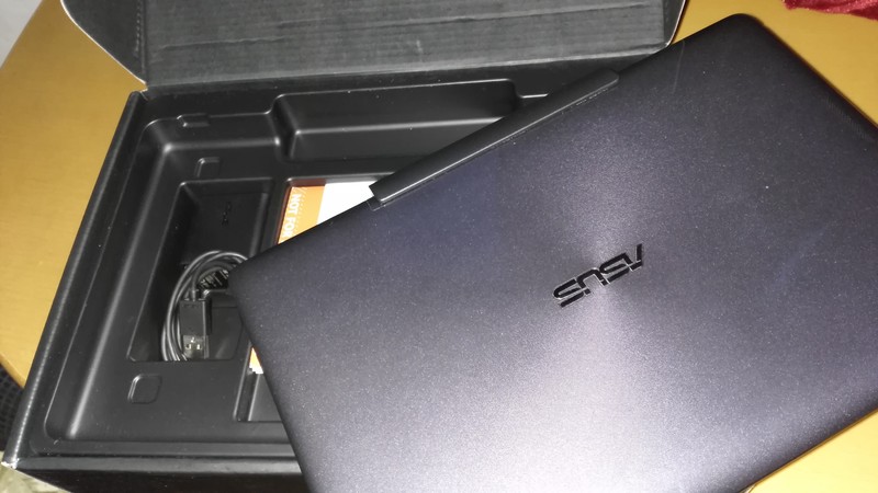 ASUST100T全新64G变形本触摸屏 已刷win10专业版 office2016专业版 1000包顺丰