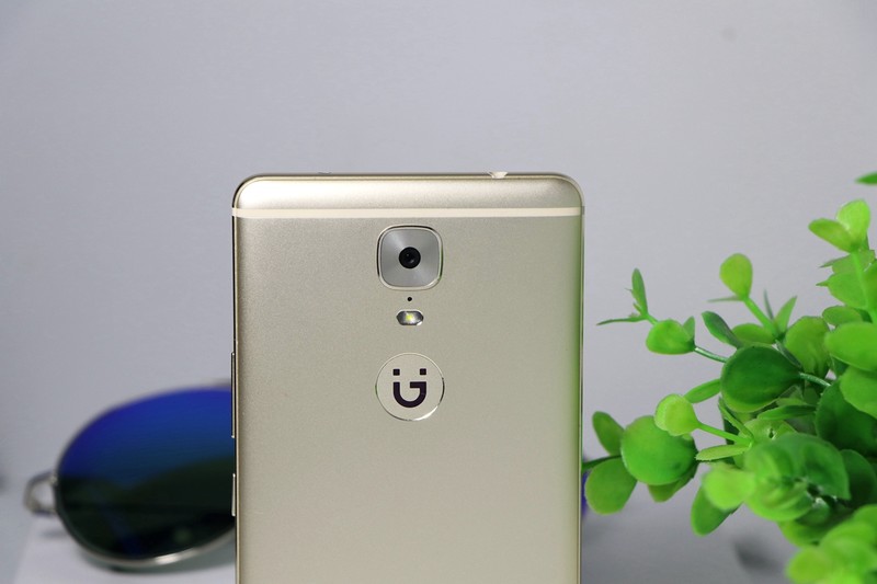 旗舰玩差异，探秘5000mAh的金立M6续航功力