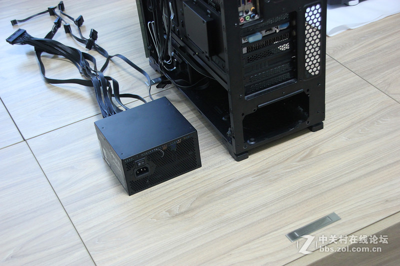 【评测】酷冷至尊WL500白牌全模组电源体验