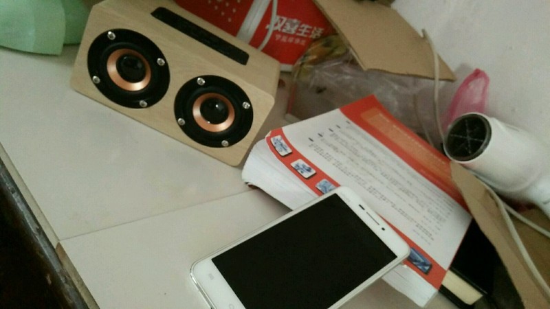 X3和X6音质对比感X3更胜一筹！貌似老版旗舰机比新版的质量更优一些！