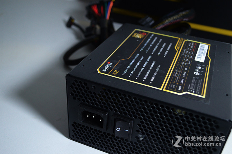 游戏悍将 霸道6 R550 开箱图赏