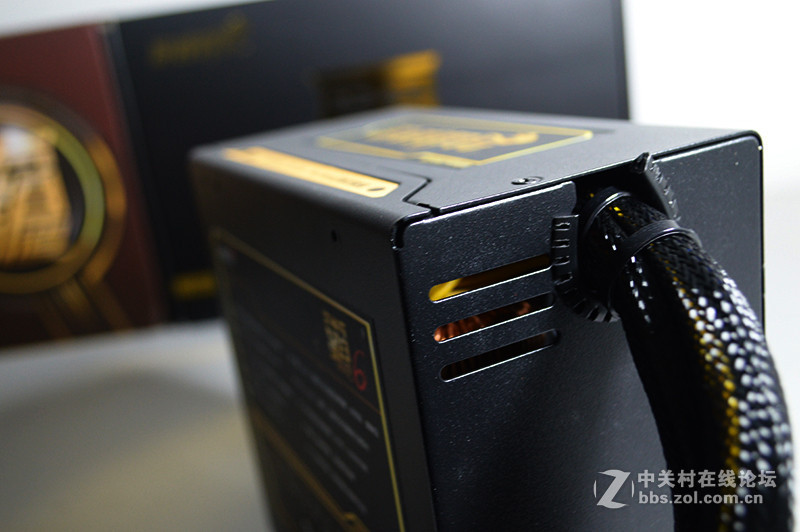 游戏悍将 霸道6 R550 开箱图赏