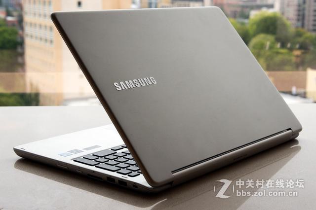 星空体育平台Notebook 7 Spin体验 屏幕效果平庸续航糟糕