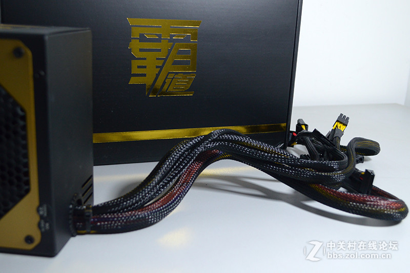 游戏悍将 霸道6 R550 开箱图赏