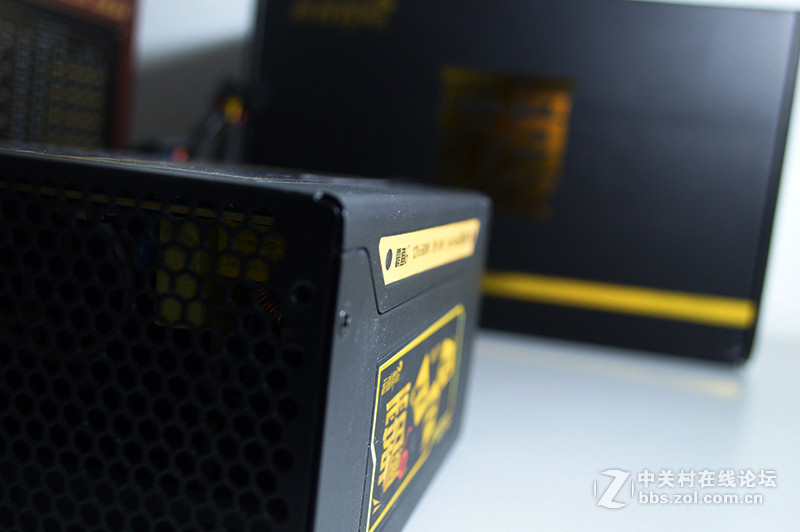 游戏悍将 霸道6 R550 开箱图赏