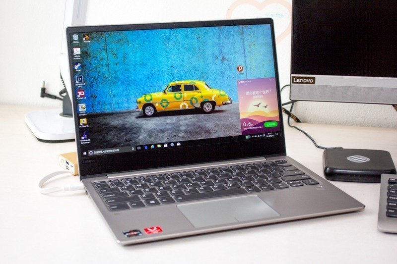 买一体机送显示器！？聊聊带HDMI IN的联想AIO520三边窄一体机正确打开方式