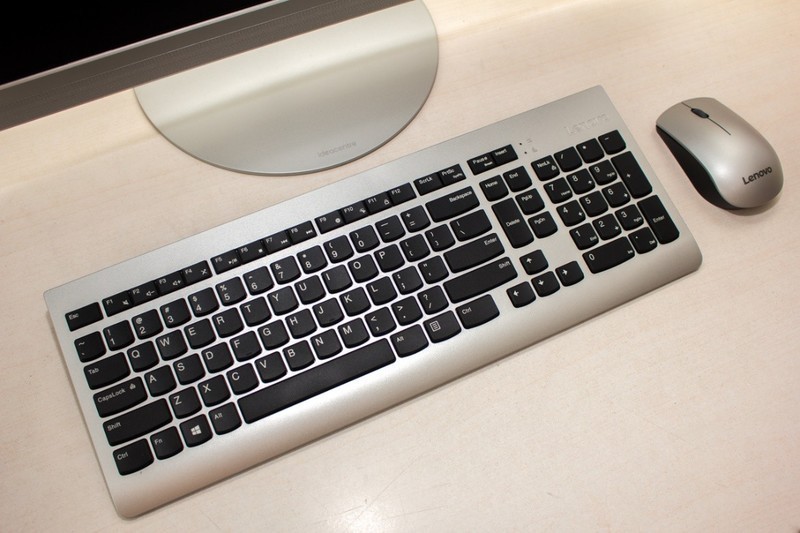 买一体机送显示器！？聊聊带HDMI IN的联想AIO520三边窄一体机正确打开方式