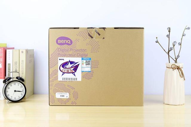 明基E580智能商务投影仪体验：商务办公好帮手 无线投屏是亮点