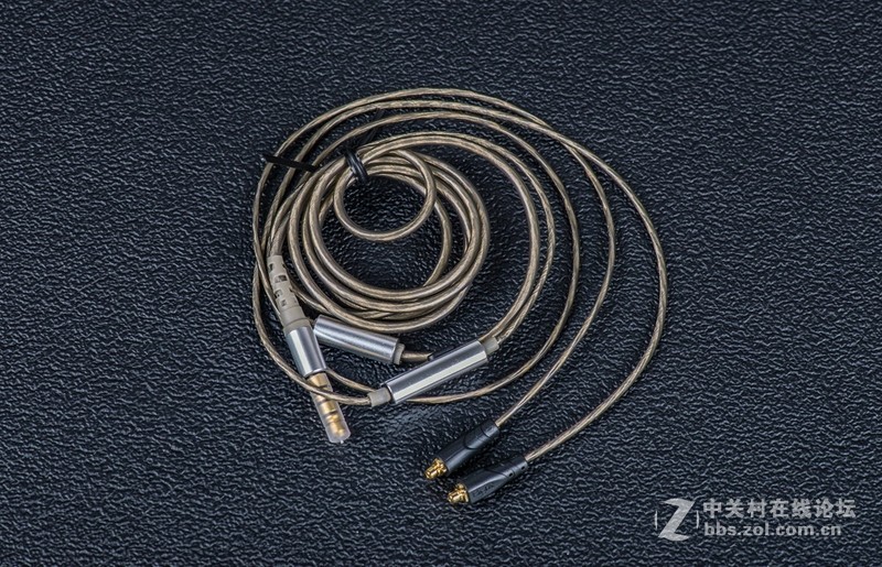 399玩双圈双铁四单元旗舰耳机？偶得BGVP DM5
