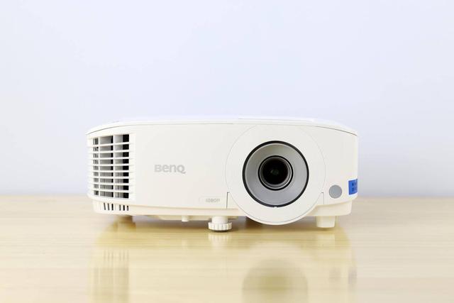 明基E580智能商务投影仪体验：商务办公好帮手 无线投屏是亮点