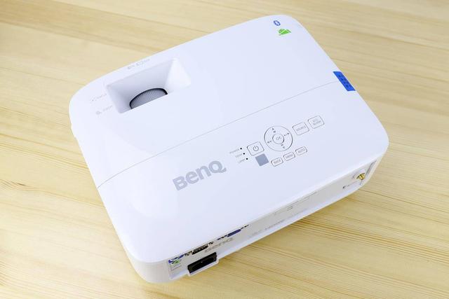 明基E580智能商务投影仪体验：商务办公好帮手 无线投屏是亮点