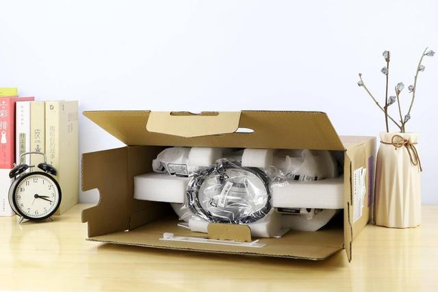 明基E580智能商务投影仪体验：商务办公好帮手 无线投屏是亮点