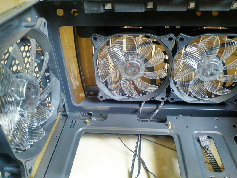 光污染之我的全透机箱：游戏悍将熊大！----开箱篇