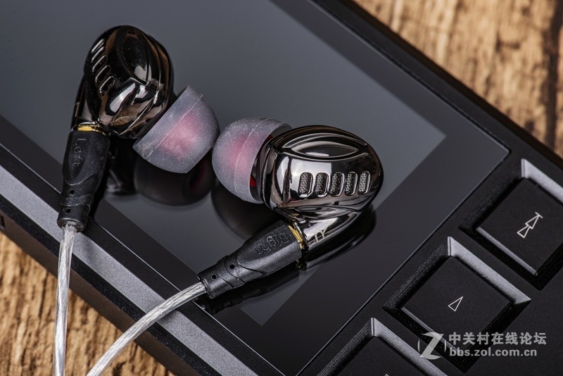 399玩双圈双铁四单元旗舰耳机？偶得BGVP DM5