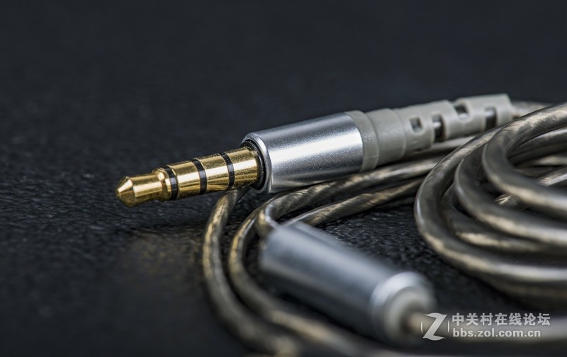 399玩双圈双铁四单元旗舰耳机？偶得BGVP DM5