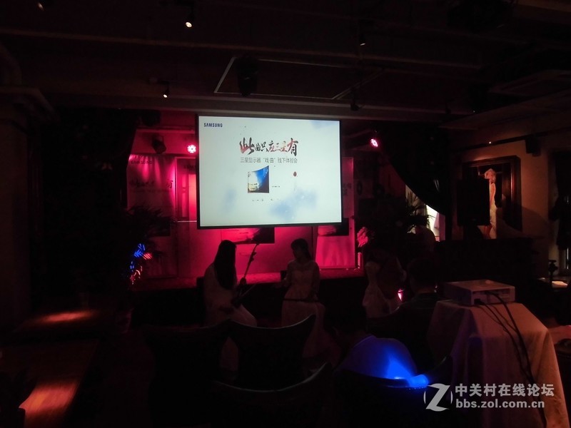 #星空体育平台显示器“戏·曲”线下体验会# 一“曲”新词酒一杯。