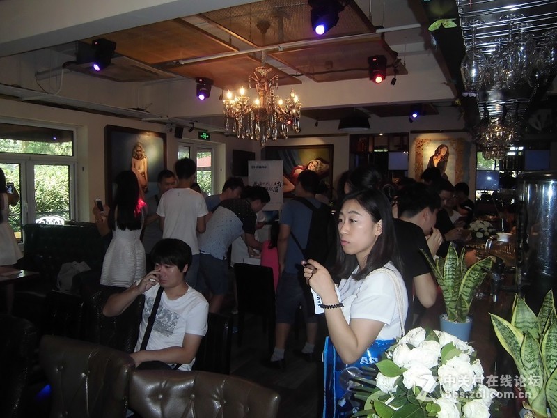 #星空体育平台显示器“戏·曲”线下体验会# 一“曲”新词酒一杯。